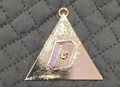 BIJOU SUP. 14°TRIANGLE 1 FACE JEHOVAH/1 FACE PIERRE A LEVER